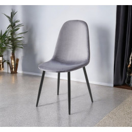Chaise Scandi sans couture pieds noirs design