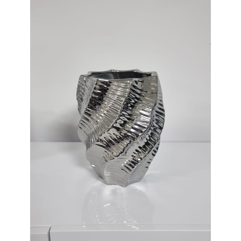 Grand vase ceramique galbe argent ou dore, 28 cm