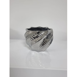 Vase ceramique evase bas dore ou argent, deco design