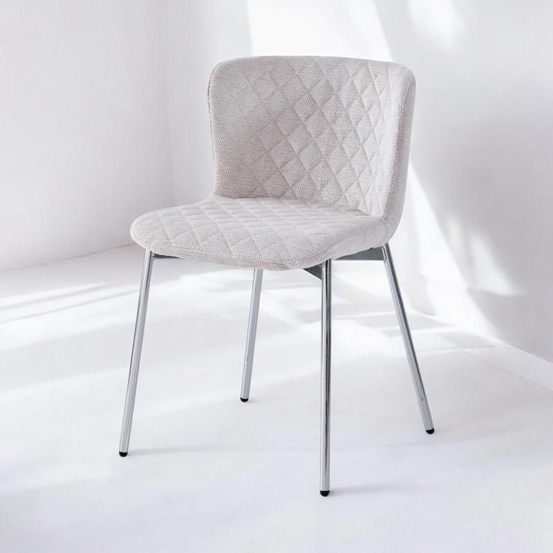 Lot de 4 chaises design ALBANE matelassée pieds noirs | Bricochic Lot de 4 chaises design ALBANE matelassée pieds noirs | Bricochic