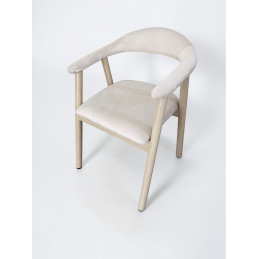 Chaise Berita velours beige finition noyer